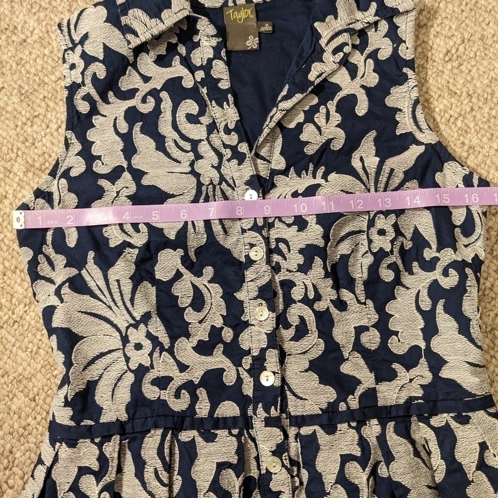 TAYLOR dress size 8, Navy with white stitched pattern. - Picture 4 of 8